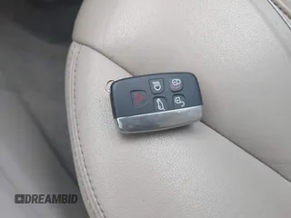 2015 Land Rover LR4 HSE с VIN SALAG2V6XFA742605, выставлен на аукционе IAAI как лот 41787119 с пробегом 115 415 миль миль и . История ставок и продаж доступна на DreamBid. Изображение 11.