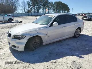 2009 BMW 3 Series 328i z VIN WBAPH77509NM30237, wystawiony jako Copart lot #46565285 z przebiegiem 177 241 mil mil oraz Szkody całkowita. Historia ofert i sprzedaży dostępna na DreamBid. Obrazek 1.