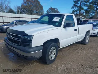 2006 Chevrolet Silverado 1500 Work Truck with VIN 1GCEC14V16E144581, listed as a IAAI auction lot 41368021 with 268,321 mi miles. Bid and sale history available at carsss.com. Image 17.