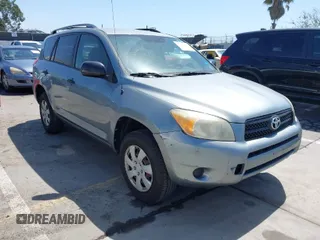 2007 Toyota RAV4 with VIN JTMZD33V875045561, listed as a IAAI auction lot 41965155 with 220,320 mi miles. Bid and sale history available at carsss.com. Image 1.