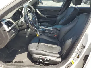 2015 BMW 3 Series 320i xDrive с VIN WBA3C3G55FNS76450, выставлен на аукционе Copart как лот 57479495 с пробегом 136 072 миль миль и Списание • Salvage title. История ставок и продаж доступна на DreamBid. Изображение 7.