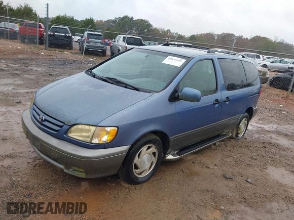 2001 Toyota Sienna LE with VIN 4T3ZF13C21U339020, listed as a IAAI auction lot 40836689 with 157,677 mi miles. Bid and sale history available at carsss.com. Image 2.
