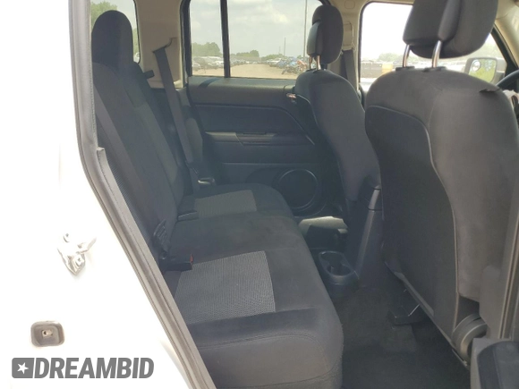 2016 Jeep Patriot Sport with VIN 1C4NJPBA6GD670169, listed as a Copart auction lot 62357535 with 105,026 mi miles and Clean title. Bid and sale history available at DreamBid. Image 11.