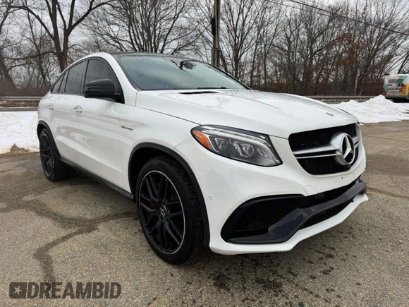 2018 Mercedes-Benz GLE 63 S AMG z VIN 4JGED7FB0JA100375, wystawiony jako Copart lot #88870795 z przebiegiem 87 859 mil mil oraz Czysty tytuł • Clean title. Historia ofert i sprzedaży dostępna na DreamBid. Obrazek 1.
