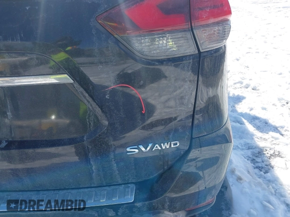 2017 Nissan Rogue SV z VIN KNMAT2MV0HP608665, wystawiony jako IAAI lot #41527630 z przebiegiem 91 335 mil mil oraz . Historia ofert i sprzedaży dostępna na DreamBid. Obrazek 6.