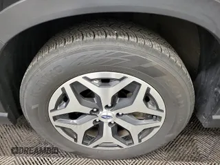 2023 Subaru Forester Premium z VIN JF2SKAEC6PH468002, wystawiony jako IAAI lot #42547222 z przebiegiem 73 121 mil mil oraz . Historia ofert i sprzedaży dostępna na DreamBid. Obrazek 38.