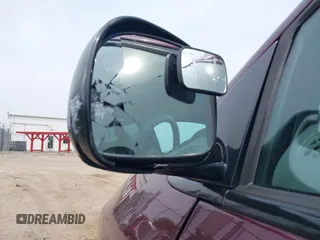 1999 Plymouth Voyager с VIN 2P4GP45G8XR219355, выставлен на аукционе IAAI как лот 42482440 с пробегом 129 283 миль миль и . История ставок и продаж доступна на DreamBid. Изображение 12.