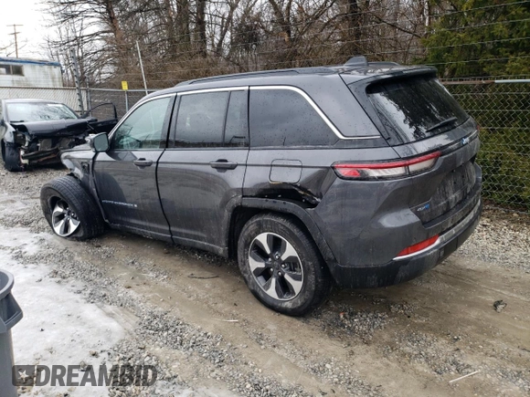 2024 Jeep Grand Cherokee с VIN 1C4RJYB62R8611652, выставлен на аукционе Copart как лот 43877075 с пробегом 5 105 миль миль и Списание • Salvage title. История ставок и продаж доступна на DreamBid. Изображение 2.