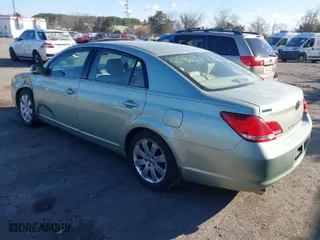 2006 Toyota Avalon XL with VIN 4T1BK36B06U160311, listed as a IAAI auction lot 41865587 with 93,301 mi miles. Bid and sale history available at carsss.com. Image 3.