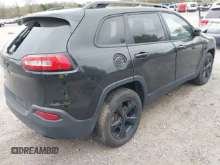 2018 Jeep Cherokee Latitude Tech Connect with VIN 1C4PJMCB7JD555019, listed as a IAAI auction lot 42091382 with 45,988 mi miles and . Bid and sale history available at DreamBid. Image 4.