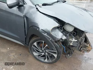 2019 Hyundai Tucson Ultimate with VIN KM8J3CAL8KU065577, listed as a IAAI auction lot 41214267 with 106,975 mi miles. Bid and sale history available at carsss.com. Image 19.