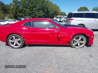 2010 Chevrolet Camaro 2SS z VIN 2G1FK1EJ0A9184965, wystawiony jako IAAI lot #37813703 z przebiegiem 134 124 mil mil oraz . Historia ofert i sprzedaży dostępna na DreamBid. Obrazek 13.