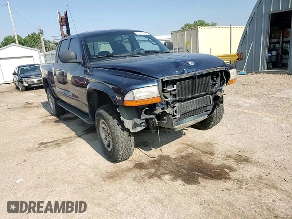 2000 Dodge Dakota Sport with VIN 1B7GG2AN8YS665678, listed as a Copart auction lot 63878554 with 92,470 mi miles and Salvage Title. Bid and sale history available at carsss.com. Image 11.
