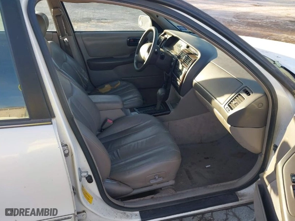 1999 Toyota Avalon XL with VIN 4T1BF18B5XU308573, listed as a IAAI auction lot 41782330 with NaN miles. Bid and sale history available at carsss.com. Image 5.