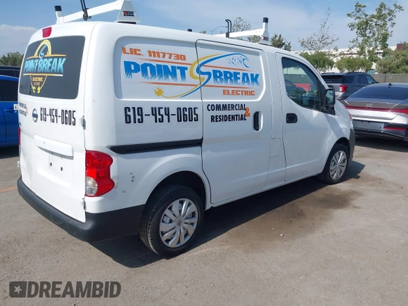 2016 Nissan NV200 S with VIN 3N6CM0KN7GK699055, listed as a IAAI auction lot 42393924 with 50,580 mi miles and . Bid and sale history available at DreamBid. Image 4.