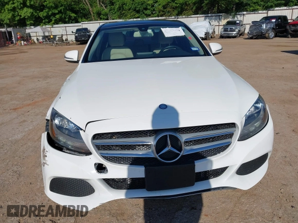 2015 Mercedes-Benz C 300 z VIN 55SWF4JB6FU051639, wystawiony jako IAAI lot #42187934 z przebiegiem 125 256 mil mil oraz . Historia ofert i sprzedaży dostępna na DreamBid. Obrazek 12.