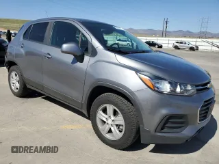 2020 Chevrolet Trax LS z VIN 3GNCJNSB3LL276516, wystawiony jako Copart lot #52796185 z przebiegiem 70 701 mil mil oraz Szkoda całkowita • Salvage title. Historia ofert i sprzedaży dostępna na DreamBid. Obrazek 4.