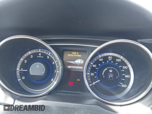 2014 Hyundai Sonata SE with VIN 5NPEC4AC7EH922630, listed as a IAAI auction lot 42070649 with 137,753 mi miles and . Bid and sale history available at DreamBid. Image 7.