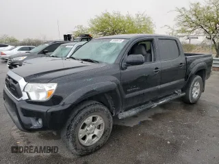2013 Toyota Tacoma PreRunner z VIN 3TMJU4GN2DM154598, wystawiony jako Copart lot #55860475 z przebiegiem 111 599 mil mil oraz Szkoda całkowita • Salvage title. Historia ofert i sprzedaży dostępna na DreamBid. Obrazek 1.