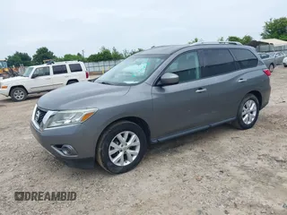 2016 Nissan Pathfinder Platinum with VIN 5N1AR2MN1GC621490, listed as a IAAI auction lot 42410841 with 120,651 mi miles and . Bid and sale history available at DreamBid. Image 2.