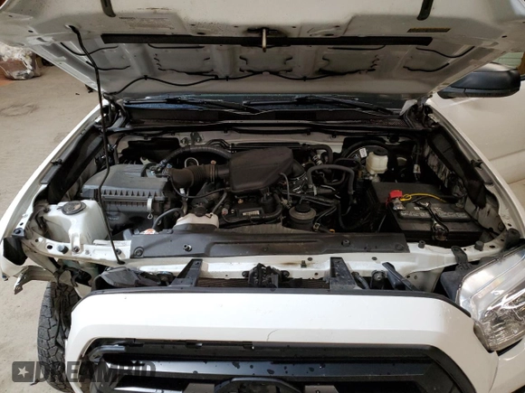 2020 Toyota Tacoma SR with VIN 3TYSX5EN1LT002710, listed as a Copart auction lot 59847435 with 82,341 mi miles and Salvage title. Bid and sale history available at DreamBid. Image 11.
