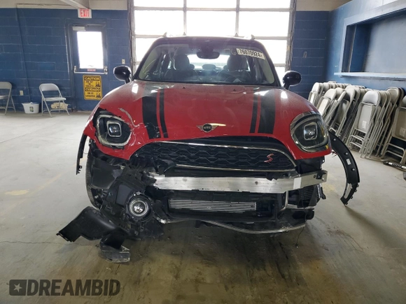 2024 MINI Countryman Cooper S with VIN WMZ53BR04R3R38803, listed as a Copart auction lot 76070924 with 11,384 mi miles and Salvage title. Bid and sale history available at DreamBid. Image 5.