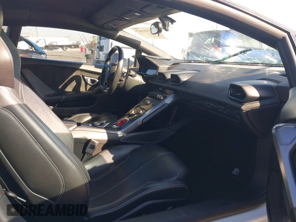 2015 Lamborghini Huracan z VIN ZHWUC1ZF8FLA03249, wystawiony jako IAAI lot #40731247 z przebiegiem 11 871 mil mil oraz . Historia ofert i sprzedaży dostępna na DreamBid. Obrazek 5.