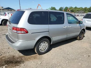 2001 Toyota Sienna CE with VIN 4T3ZF19C41U385312, listed as a Copart auction lot 70130104 with 254,488 mi miles and Clean Title. Bid and sale history available at carsss.com. Image 3.