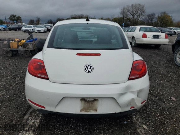 2013 Volkswagen Beetle 2.5L с VIN 3VWJX7AT7DM614139, выставлен на аукционе Copart как лот 78745604 с пробегом 201 620 миль миль и Списание • Salvage title. История ставок и продаж доступна на DreamBid. Изображение 6.