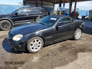 2002 Mercedes-Benz SLK-Class 2.3L Kompressor with VIN WDBKK49F92F254662, listed as a Copart auction lot 43461805 with 107,162 mi miles and Non Repairable. Bid and sale history available at carsss.com. Image 1.