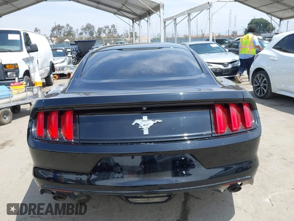 2017 Ford Mustang V6 z VIN 1FA6P8AM9H5353976, wystawiony jako IAAI lot #42359163 z przebiegiem 49 757 mil mil oraz . Historia ofert i sprzedaży dostępna na DreamBid. Obrazek 16.