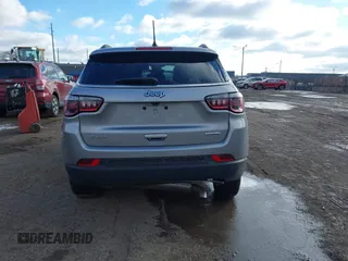 2023 Jeep Compass Latitude with VIN 3C4NJDBN7PT532099, listed as a IAAI auction lot 41485624 with 10,564 mi miles and . Bid and sale history available at DreamBid. Image 15.