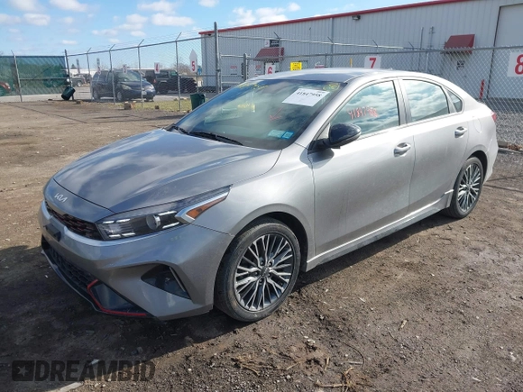 2023 Kia Forte GT-Line z VIN 3KPF54AD4PE553188, wystawiony jako IAAI lot #41847958 z przebiegiem 27 820 mil mil oraz . Historia ofert i sprzedaży dostępna na DreamBid. Obrazek 18.