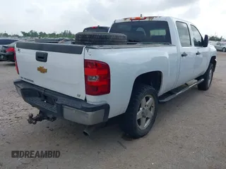 2013 Chevrolet Silverado 2500HD LT with VIN 1GC1CXCGXDF213053, listed as a IAAI auction lot 41938923 with 251,943 mi miles. Bid and sale history available at carsss.com. Image 4.