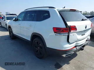 2022 Volkswagen Atlas SE z VIN 1V2WR2CA1NC519384, wystawiony jako IAAI lot #40548286 z przebiegiem 37 093 mil mil oraz . Historia ofert i sprzedaży dostępna na DreamBid. Obrazek 3.