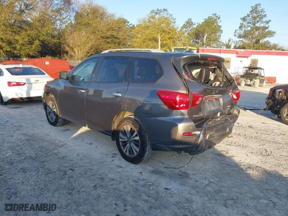 2019 Nissan Pathfinder S with VIN 5N1DR2MM1KC620322, listed as a IAAI auction lot 41769563 with 61,043 mi miles. Bid and sale history available at carsss.com. Image 3.