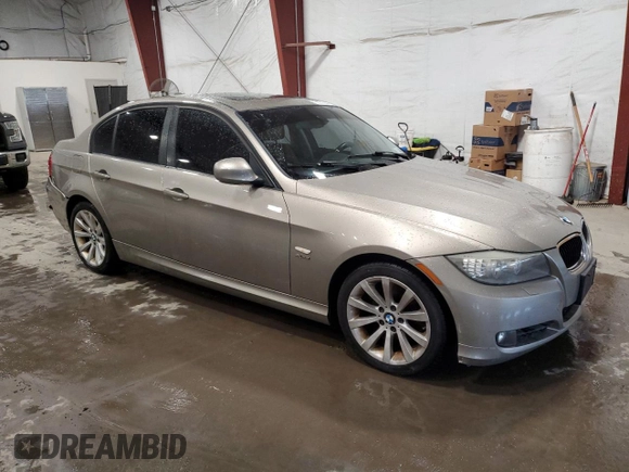 2011 BMW 3 Series 328i xDrive z VIN WBAPK5C53BA994635, wystawiony jako Copart lot #50235645 z przebiegiem 107 780 mil mil oraz Nie do naprawy • Non repairable. Historia ofert i sprzedaży dostępna na DreamBid. Obrazek 4.