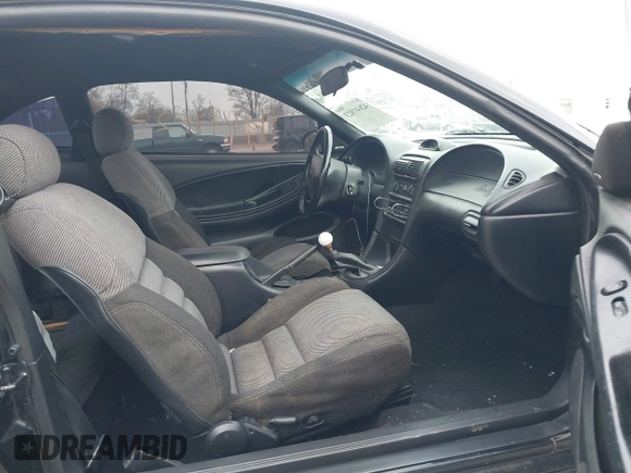 1995 Ford Mustang GT с VIN 1FALP42T4SF127623, выставлен на аукционе IAAI как лот 42041823 с пробегом 115 470 миль миль и . История ставок и продаж доступна на DreamBid. Изображение 5.