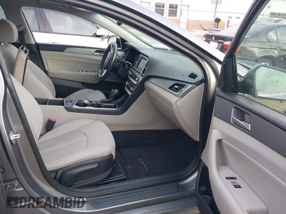 2018 Hyundai Sonata SEL with VIN 5NPE34AF5JH649451, listed as a IAAI auction lot 42094442 with 33,954 mi miles and . Bid and sale history available at DreamBid. Image 5.