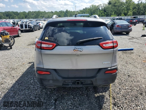 2016 Jeep Cherokee Latitude z VIN 1C4PJLCS9GW161125, wystawiony jako Copart lot #61339145 z przebiegiem 244 966 mil mil oraz Szkoda całkowita • Salvage title. Historia ofert i sprzedaży dostępna na DreamBid. Obrazek 6.