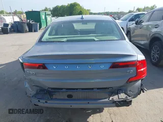 2018 Volvo S90 Momentum z VIN LVY982AK0JP007222, wystawiony jako IAAI lot #42024457 z przebiegiem 134 281 mil mil oraz . Historia ofert i sprzedaży dostępna na DreamBid. Obrazek 16.