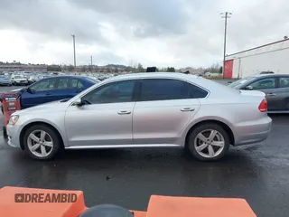 2012 Volkswagen Passat SE с VIN 1VWBP7A31CC049763, выставлен на аукционе IAAI как лот 41135187 с пробегом 188 966 миль миль и . История ставок и продаж доступна на DreamBid. Изображение 15.
