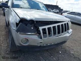 2007 Jeep Grand Cherokee Laredo with VIN 1J8GR48KX7C513145, listed as a IAAI auction lot 41994486 with 188,870 mi miles. Bid and sale history available at carsss.com. Image 6.