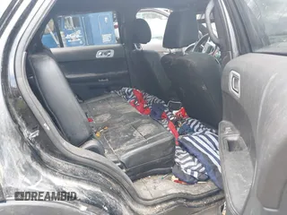 2013 Ford Police Interceptor Utility z VIN 1FM5K8AR1DGA51575, wystawiony jako IAAI lot #41929783 z przebiegiem Nie podano mil oraz . Historia ofert i sprzedaży dostępna na DreamBid. Obrazek 8.