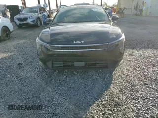 2025 Kia K4 LXS with VIN 3KPFT4DE1SE009962, listed as a Copart auction lot 42430405 with 6,365 mi miles and Salvage Title. Bid and sale history available at carsss.com. Image 14.