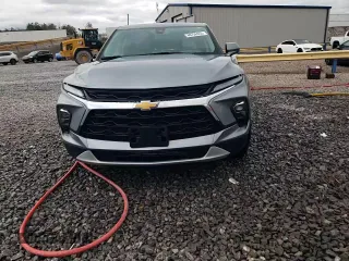 2023 Chevrolet Blazer LT z VIN 3GNKBCR44PS211206, wystawiony jako Copart lot #49726955 z przebiegiem 56 995 mil mil oraz Szkoda całkowita • Salvage title. Historia ofert i sprzedaży dostępna na DreamBid. Obrazek 14.