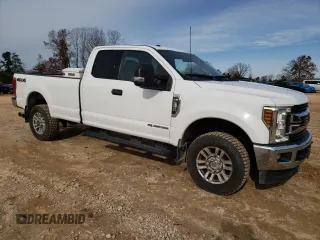 2019 Ford F-250 XL with VIN 1FT7X2BT0KEC44508, listed as a Copart auction lot 85003334 with 209,940 mi miles and Salvage title. Bid and sale history available at DreamBid. Image 4.