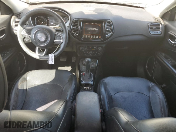 2018 Jeep Compass Limited с VIN 3C4NJDCB6JT354178, выставлен на аукционе Copart как лот 61013285 с пробегом 71 892 миль миль и Списание • Salvage title. История ставок и продаж доступна на DreamBid. Изображение 8.