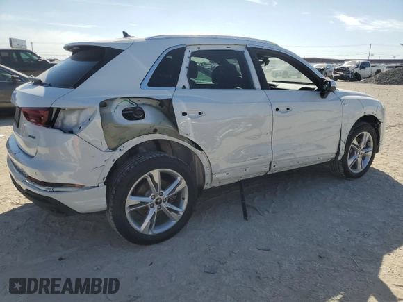 2024 Audi Q3 S line Premium z VIN WA1DECF39R1137946, wystawiony jako Copart lot #47194135 z przebiegiem 3 110 mil mil oraz Szkoda całkowita • Salvage title. Historia ofert i sprzedaży dostępna na DreamBid. Obrazek 3.