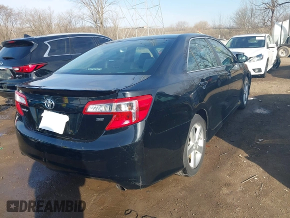 2014 Toyota Camry L with VIN 4T1BF1FK5EU778358, listed as a IAAI auction lot 41800091 with 136,918 mi miles. Bid and sale history available at carsss.com. Image 4.